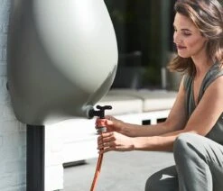 Elho Pure Raindrop 70L - Geel/Oker -Gardena Winkel 1200x1028 2