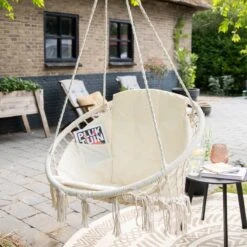 Vita5 Macramé Hangstoel - Voor Binnen En Buiten - Zonder Standaard - Incl. Kussen, Boekenvak En Beschermhoes - Tot 150kg - Beige 24 Vita5 Macramé Hangstoel - Voor Binnen En Buiten - Zonder Standaard - Incl. Kussen, Boekenvak En Beschermhoes - Tot 150kg - Beige -Gardena Winkel 1200x1200 610