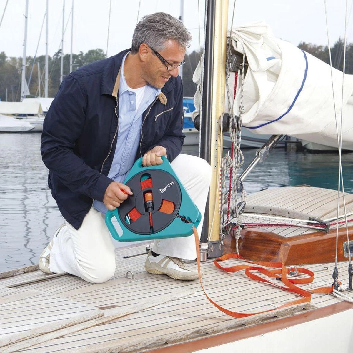 GARDENA Classic Draagcassette Roll-fix C15 Compleet - Inclusief 15 Meter Compact Slang 6 GARDENA Classic Draagcassette Roll-fix C15 Compleet - Inclusief 15 Meter Compact Slang - Afbeelding 4