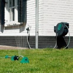 VONROC Automatische Slanghaspel – Incl. 25m Tuinslang, Aansluitslang, Spuitstuk, Koppelingen & Kraanaansluiting 14 VONROC Automatische Slanghaspel – Incl. 25m Tuinslang, Aansluitslang, Spuitstuk, Koppelingen & Kraanaansluiting -Gardena Winkel 1200x1200 728