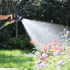 Voxon Sproeikop | Broespistool | Spuitpistool Voor Tuinslang | Metalen Constrcutie Met Soft-grip Handvat -Gardena Winkel 1200x1200 774