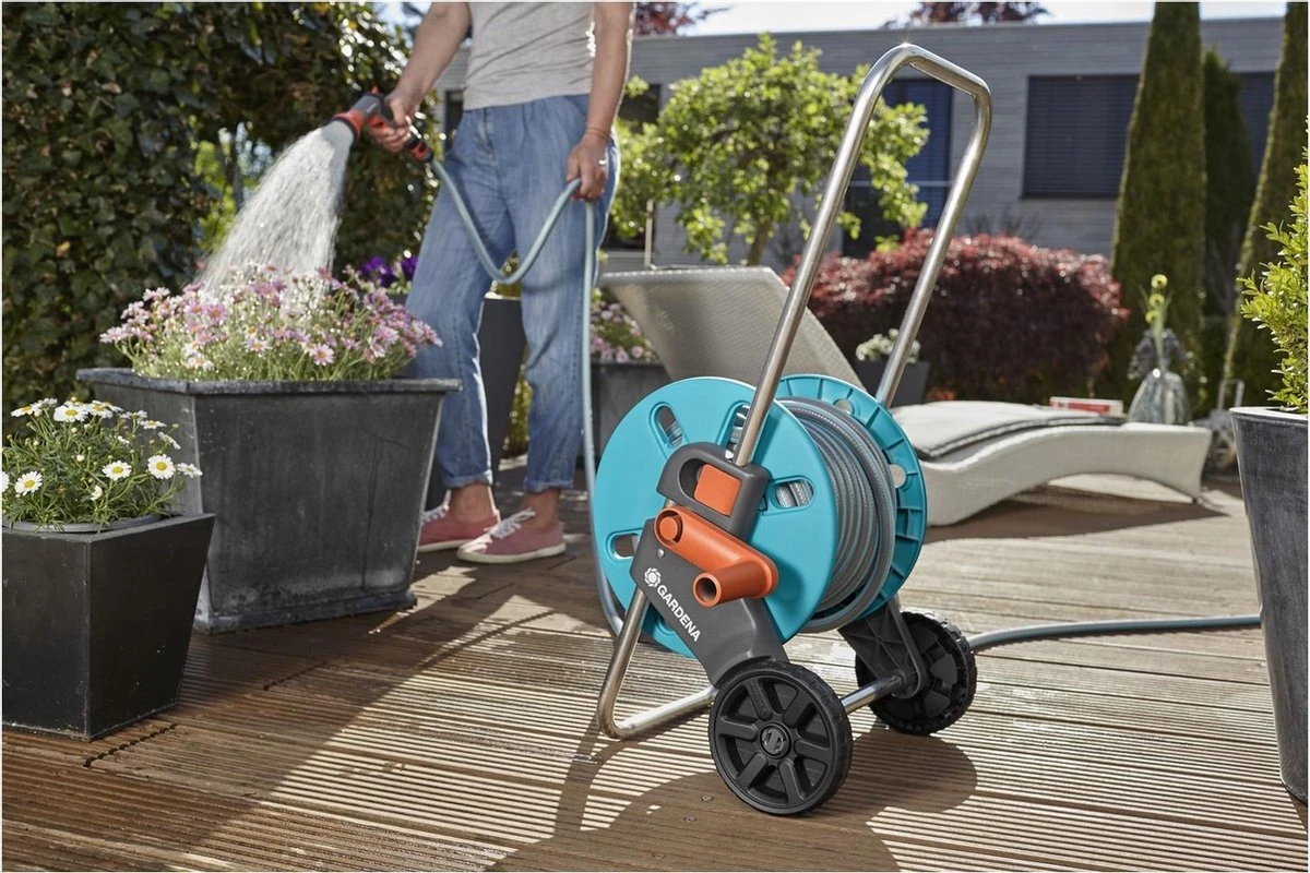 GARDENA - AquaRoll CleverRoll S Set Slangenwagen - Incl. 20 M Slang - Maximaal 40 M Opbergcapaciteit 5 GARDENA - AquaRoll CleverRoll S Set Slangenwagen - Incl. 20 M Slang - Maximaal 40 M Opbergcapaciteit - Afbeelding 3