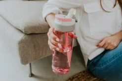 Kambukka Lagoon Drinkfles 750ml - Rose Lemonade Met Geïntegreerd Rietje -Gardena Winkel 1200x800 168