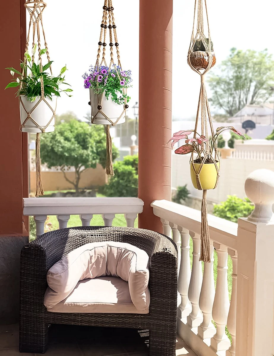 4 Stuks Luxe Jute Plantenhangers - Boho Handgeweven Katoen Hangpot Voor Binnen/Buiten - Hangende Bloempot Met Kralen - Macramé Touw/Koord Hangplant Houder - Bohemian Wandhanger Decoratie - Plant Hanger - Verticale Tuin Bloempothouder Planthanger 6 4 Stuks Luxe Jute Plantenhangers - Boho Handgeweven Katoen Hangpot Voor Binnen/Buiten - Hangende Bloempot Met Kralen - Macramé Touw/Koord Hangplant Houder - Bohemian Wandhanger Decoratie - Plant Hanger - Verticale Tuin Bloempothouder Planthanger - Afbeelding 4